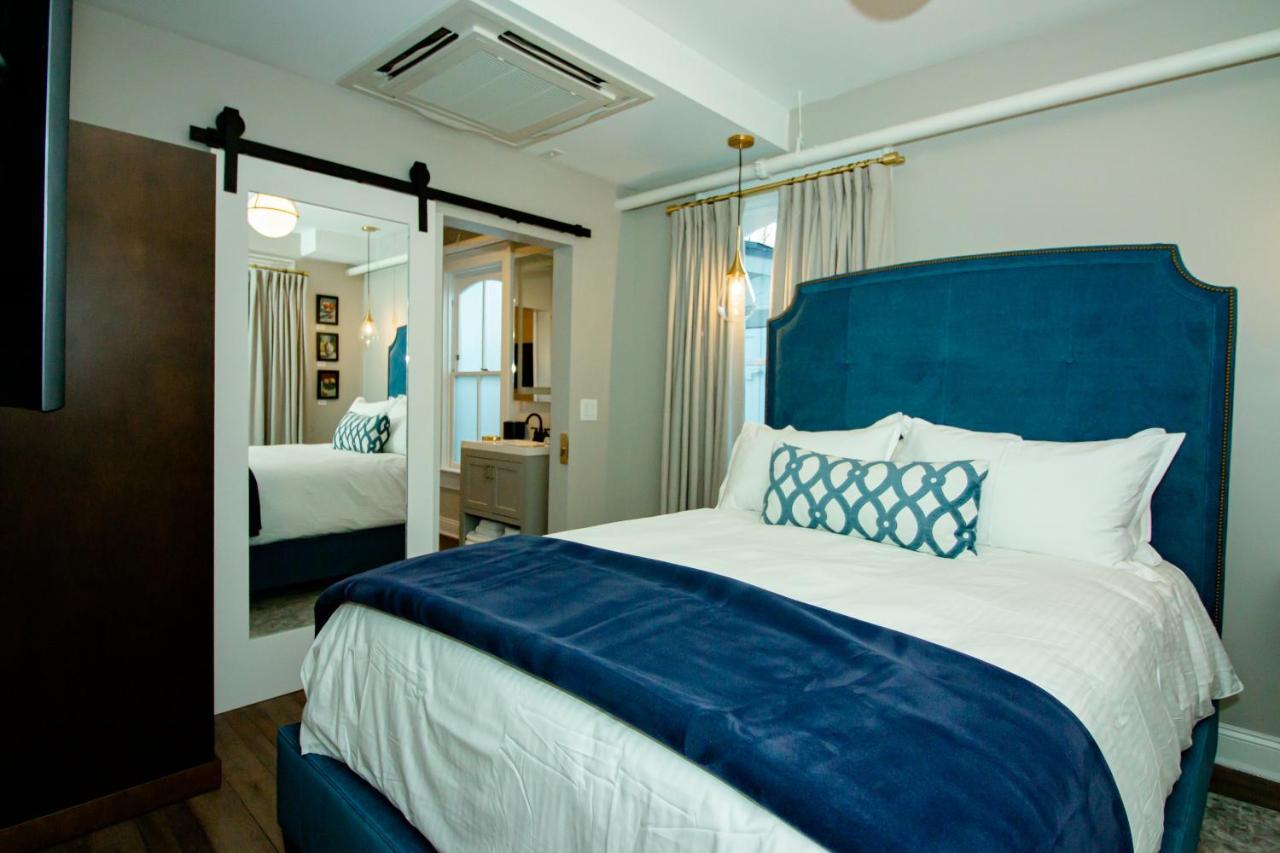 The Colonial Inn Хилсборо Экстерьер фото
