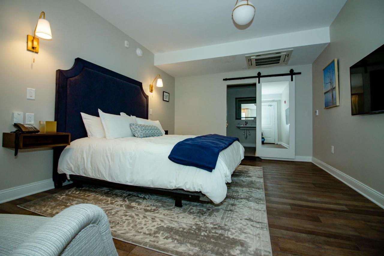 The Colonial Inn Хилсборо Экстерьер фото